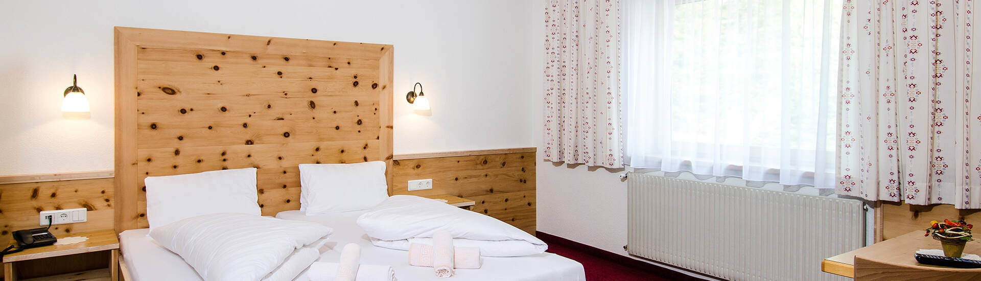  Rooms at the Hotel Sonnenhof in Ischgl/Mathon